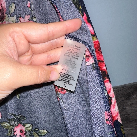 Lularoe floral blue and pink large joy NWOT - Picture 8 of 8